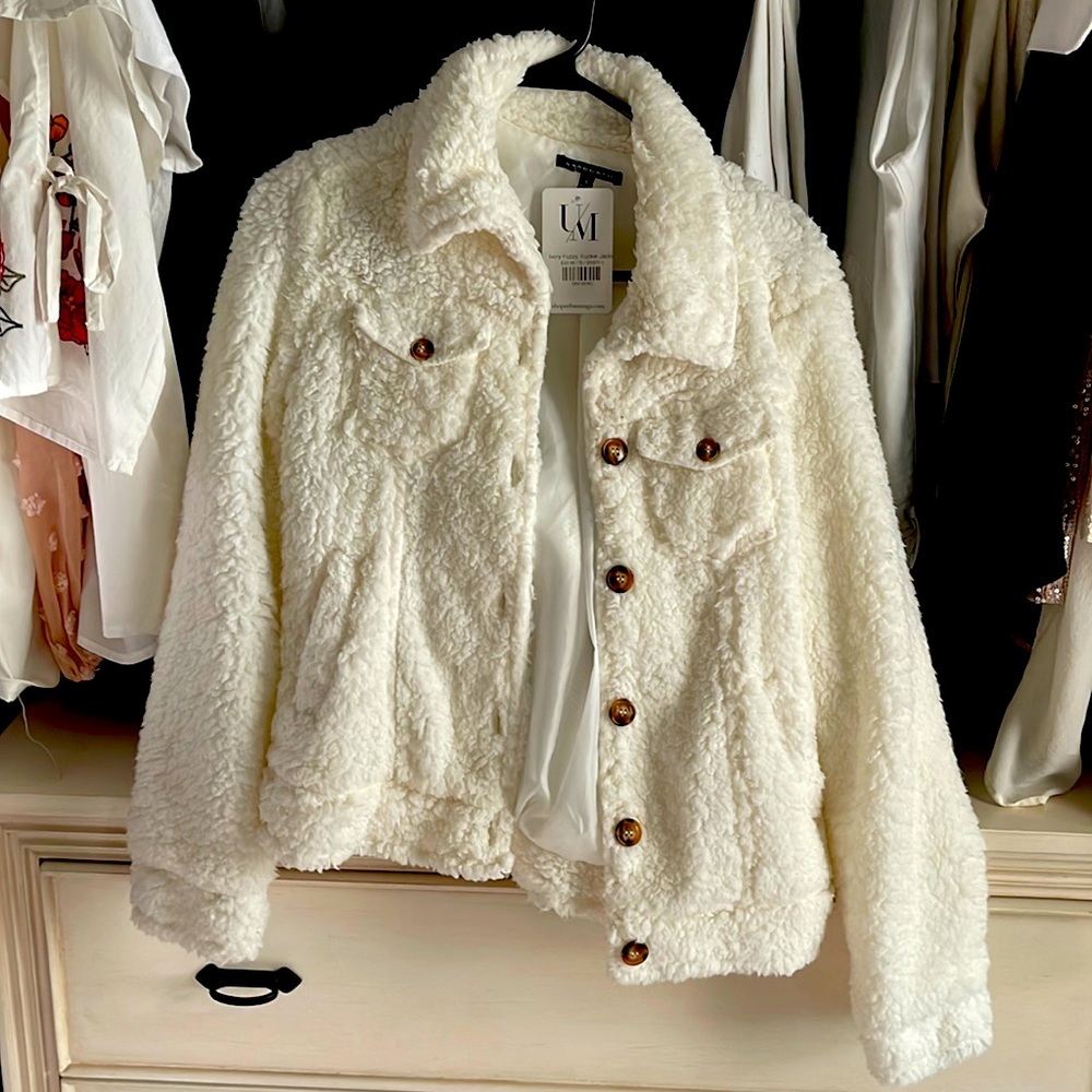 Urban jacket. Ivory. NWT.